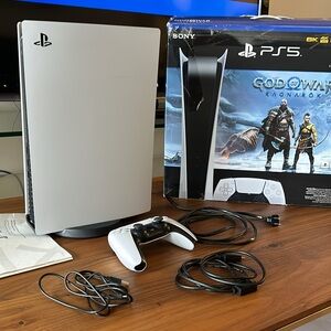 Playstation 5 (PS5) Digital Edition - excellent condition